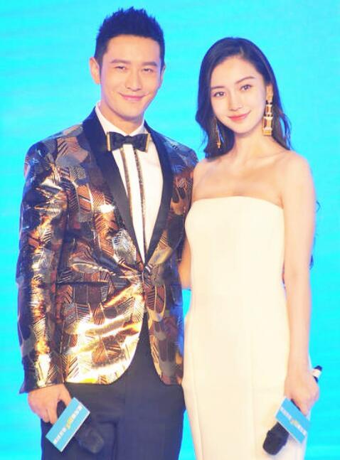 韩后代言人黄晓明和娇妻angelababy